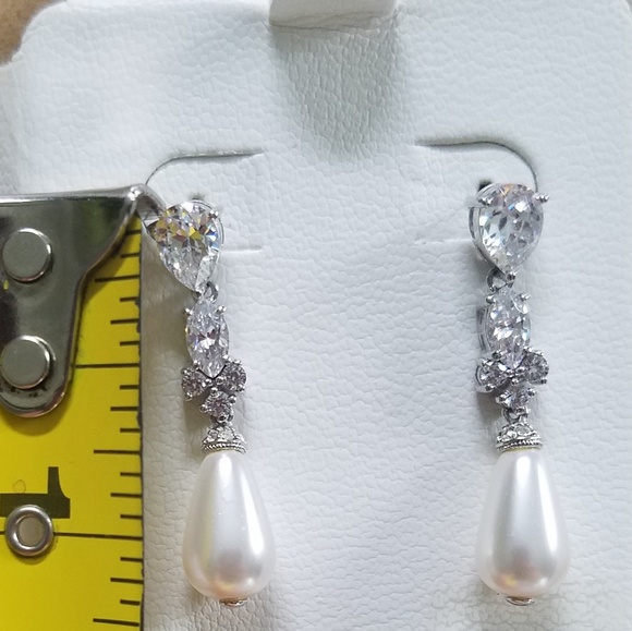 Drop Pearl Earrings - Picture 2 of 3